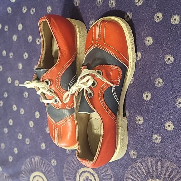 Adorable Vintage MidCentury Children's Leather Oxfords - Made in Finland - Picture 3 of 7